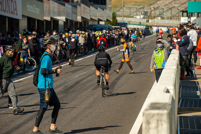 Off On Her First Lap -- Suzuka Raceway -- Suzuka, Mie, Japan -- Copyright 2021 Jeffrey Friedl, https://regex.info/blog/ Off On Her First Lap -- Suzuka Raceway -- Suzuka, Mie, Japan -- Copyright 2021 Jeffrey Friedl, https://regex.info/blog/