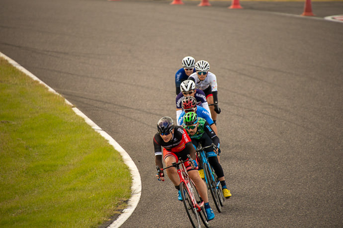 Fast Descent -- Suzuka Raceway -- Suzuka, Mie, Japan -- Copyright 2021 Jeffrey Friedl, https://regex.info/blog/ Fast Descent -- Suzuka Raceway -- Suzuka, Mie, Japan -- Copyright 2021 Jeffrey Friedl, https://regex.info/blog/