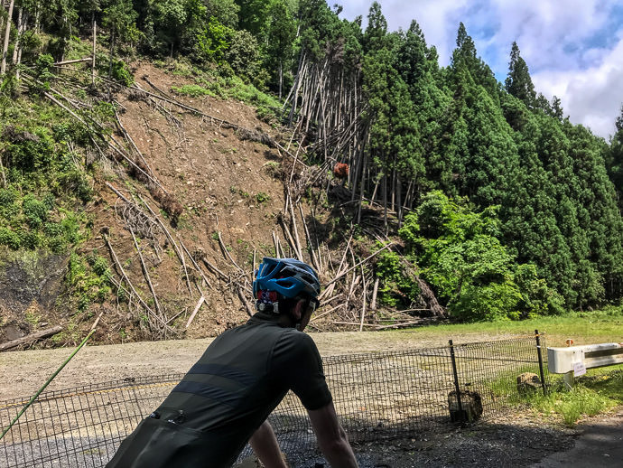 Landslide probably from last year; they're common in these mountains -- Kyoto, Japan -- Copyright 2021 Jeffrey Friedl, https://regex.info/blog/ Landslide probably from last year; they're common in these mountains -- Kyoto, Japan -- Copyright 2021 Jeffrey Friedl, https://regex.info/blog/