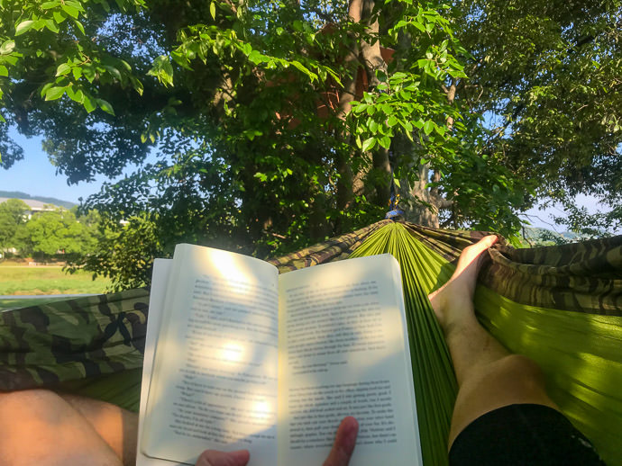 Finally Enjoying my Book -- Kyoto, Japan -- Copyright 2021 Jeffrey Friedl, https://regex.info/blog/ Finally Enjoying my Book -- Kyoto, Japan -- Copyright 2021 Jeffrey Friedl, https://regex.info/blog/